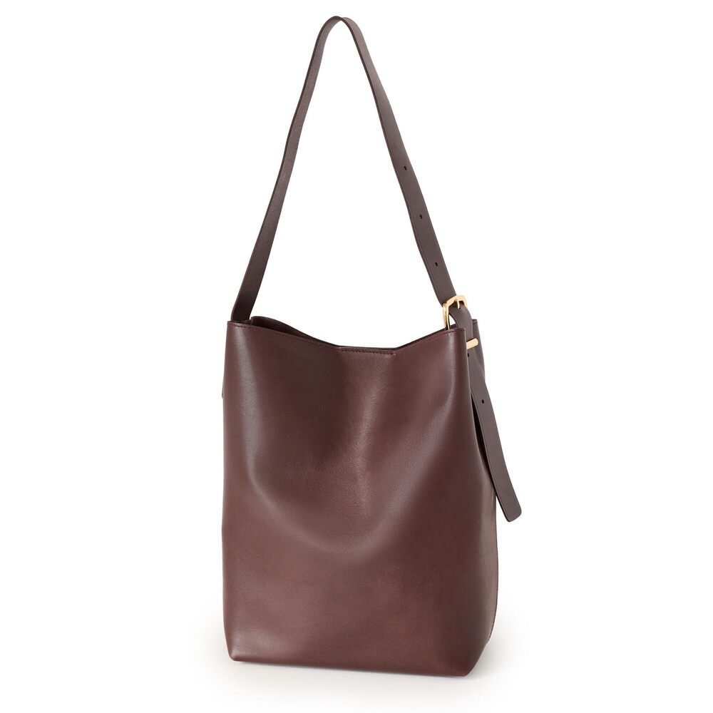3955 The Essential Bucket Tote in Leather, Chocolate Raisin Leather, One